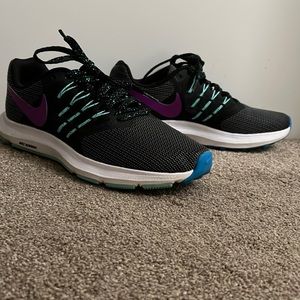 Nike Womens Sneakers